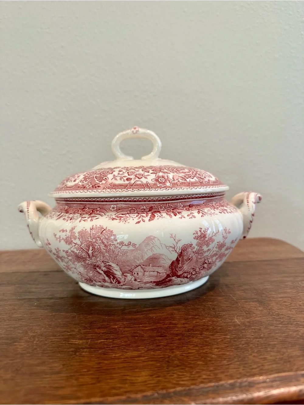 Vintage Villeroy & Boch White and Red Transferware Covered Serving Tureen